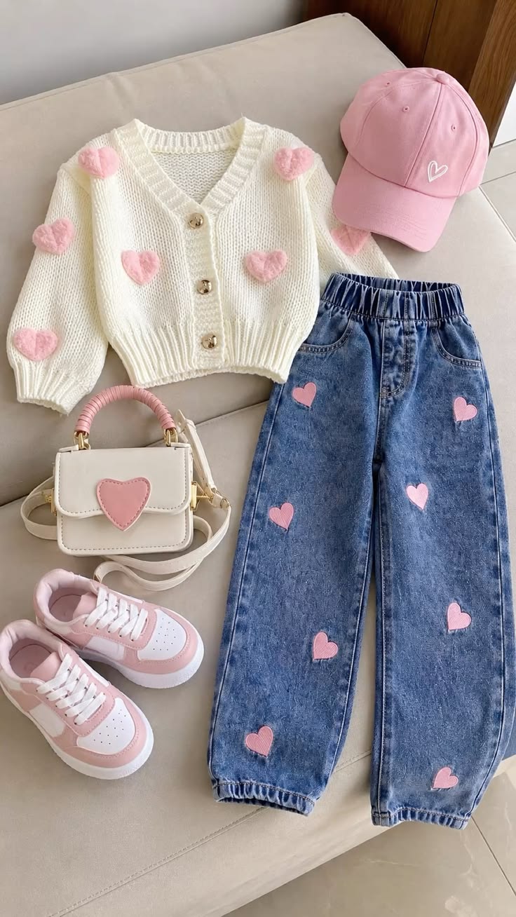 SHEIN Tween Girls Denim Two Pieces Outfits, New Arrival For Fall/Winter 2025 - Fashionable Washed Denim Jacket With Pearl Decor & Loose Straight Leg Denim Pants, Versatile For Daily Wear, School… Visi